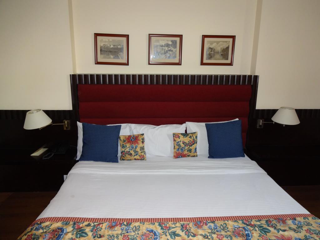 Hotel Broadway Delhi Eksteriør billede