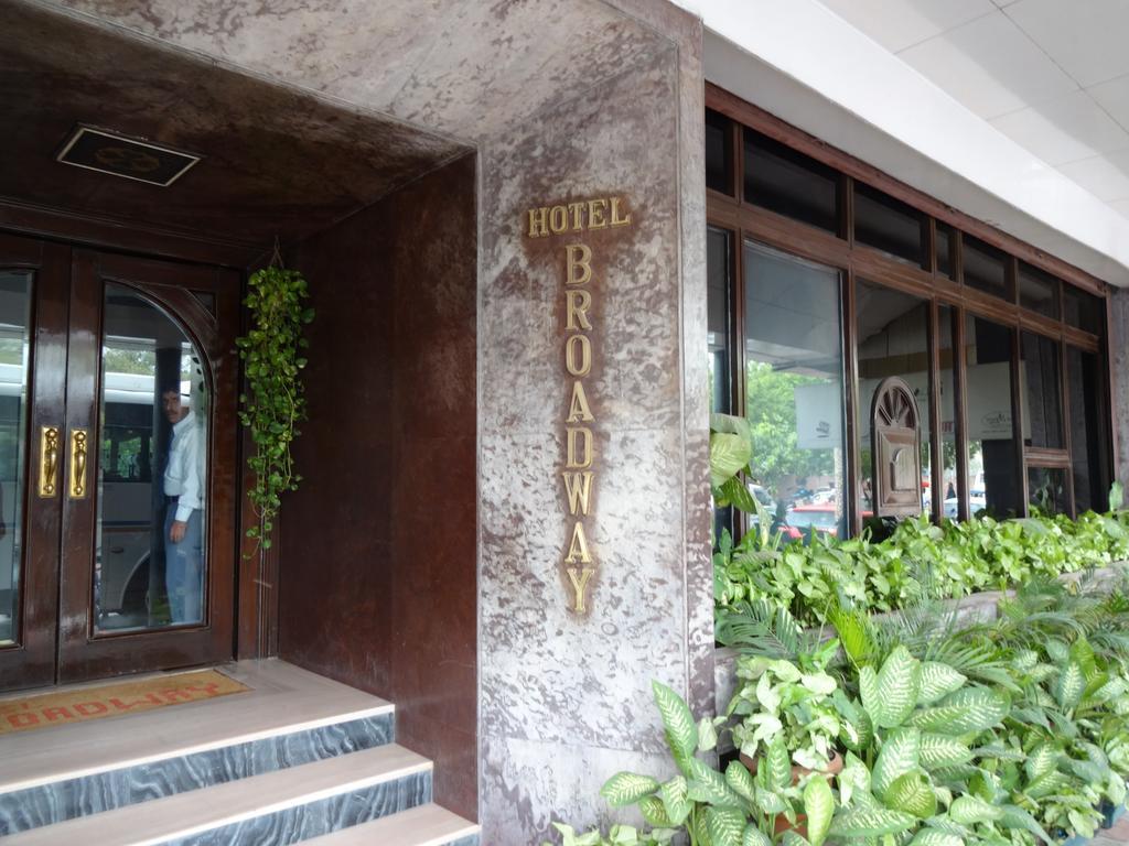 Hotel Broadway Delhi Eksteriør billede